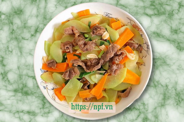 Bò xào su su cà rốt