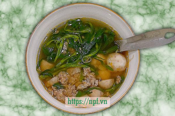 Canh cua khoai sọ rau muống