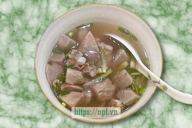 Canh xương khoai môn 4